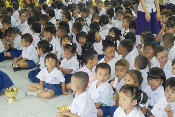 華僑の子ども達が暮らす孤児院